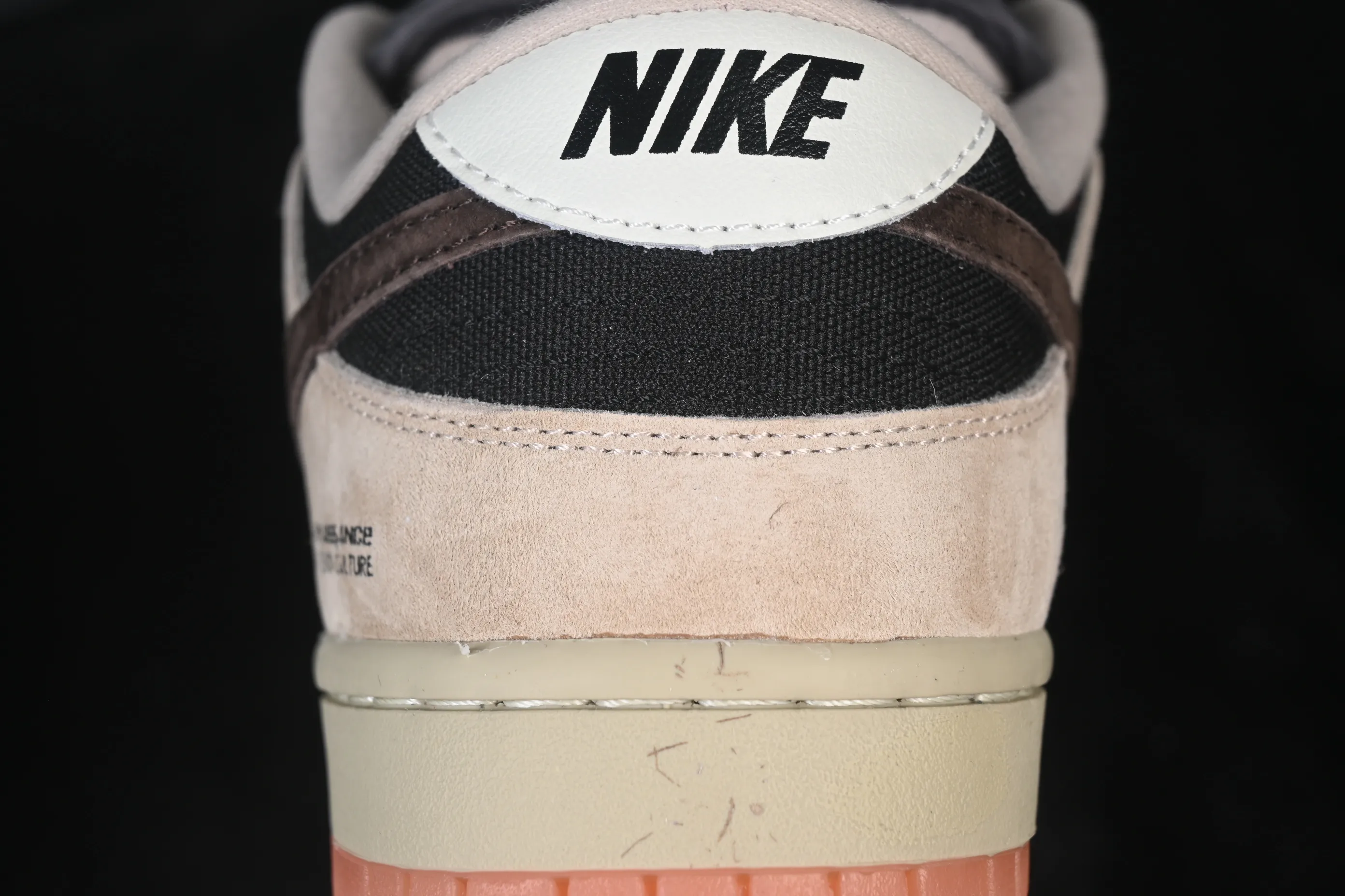 All Categories Nk SB Dunk Series Nk SB Dunk Low Low-top sneakers Nike SB Dunk Low Khaki black and gray hook Low-top casual sneakers HJ0367-200